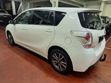 Afbeelding in Gallery-weergave laden, Toyota Verso 1.8 Essence Manuelle 05 / 2013