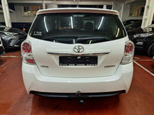 Afbeelding in Gallery-weergave laden, Toyota Verso 1.8 Essence Manuelle 05 / 2013