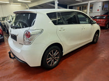 Afbeelding in Gallery-weergave laden, Toyota Verso 1.8 Essence Manuelle 05 / 2013