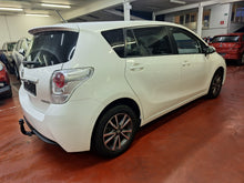 Afbeelding in Gallery-weergave laden, Toyota Verso 1.8 Essence Manuelle 05 / 2013