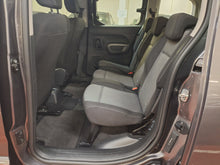 Load image into Gallery viewer, Toyota Proace City Verso 1.2 Essence Manuelle 03 / 2024