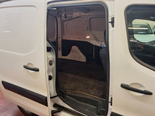 Charger l'image dans la galerie, Peugeot Partner 1.6 Diesel Manuelle 01 / 2017