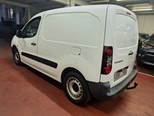 Charger l'image dans la galerie, Peugeot Partner 1.6 Diesel Manuelle 01 / 2017