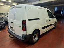 Charger l'image dans la galerie, Peugeot Partner 1.6 Diesel Manuelle 01 / 2017