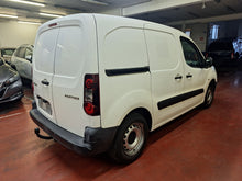 Charger l'image dans la galerie, Peugeot Partner 1.6 Diesel Manuelle 01 / 2017