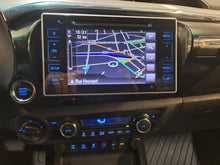 Load image into Gallery viewer, Toyota Hilux 2.4 Diesel Automatique 02 / 2018