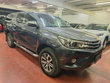 Load image into Gallery viewer, Toyota Hilux 2.4 Diesel Automatique 02 / 2018
