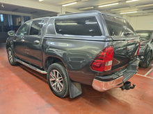 Load image into Gallery viewer, Toyota Hilux 2.4 Diesel Automatique 02 / 2018