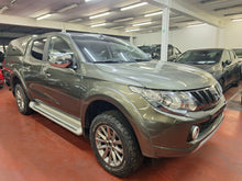 Afbeelding in Gallery-weergave laden, Mitsubishi L200 2.4 Diesel Manuelle 05 / 2019