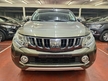 Afbeelding in Gallery-weergave laden, Mitsubishi L200 2.4 Diesel Manuelle 05 / 2019
