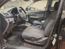 Load image into Gallery viewer, Mitsubishi L200 2.4 Diesel Automatique 01 / 2016