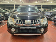 Load image into Gallery viewer, Mitsubishi L200 2.4 Diesel Automatique 01 / 2016