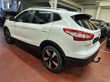 Load image into Gallery viewer, Nissan Qashqai 1.2 Essence Automatique 02 / 2017