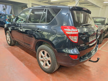 Charger l'image dans la galerie, Toyota Rav4 2.2 Diesel Manuelle 10 / 2010