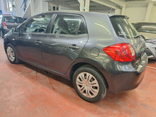 Charger l'image dans la galerie, Toyota Auris 1.4 Essence Manuelle 08 / 2007