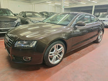 Charger l'image dans la galerie, Audi A5 Coupé 2.0 Essence Manuelle 01 / 2011