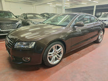 Charger l'image dans la galerie, Audi A5 Coupé 2.0 Essence Manuelle 01 / 2011