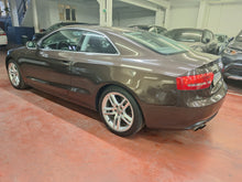 Charger l'image dans la galerie, Audi A5 Coupé 2.0 Essence Manuelle 01 / 2011