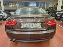 Charger l'image dans la galerie, Audi A5 Coupé 2.0 Essence Manuelle 01 / 2011