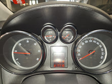 Charger l'image dans la galerie, Opel Astra 1.7 Diesel Manuelle 08 / 2011 - Export
