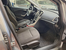 Charger l'image dans la galerie, Opel Astra 1.7 Diesel Manuelle 08 / 2011 - Export