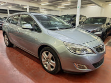 Charger l'image dans la galerie, Opel Astra 1.7 Diesel Manuelle 08 / 2011 - Export