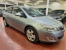 Charger l'image dans la galerie, Opel Astra 1.7 Diesel Manuelle 08 / 2011 - Export