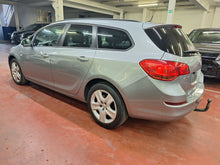 Charger l'image dans la galerie, Opel Astra 1.7 Diesel Manuelle 08 / 2011 - Export