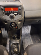 Charger l'image dans la galerie, Toyota Aygo 1.0 Essence Manuelle 08 / 2019