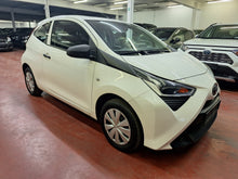 Charger l'image dans la galerie, Toyota Aygo 1.0 Essence Manuelle 08 / 2019