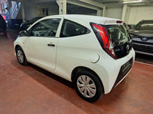 Charger l'image dans la galerie, Toyota Aygo 1.0 Essence Manuelle 08 / 2019