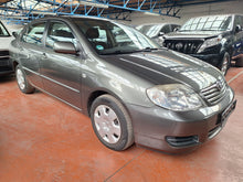 Afbeelding in Gallery-weergave laden, Toyota Corolla 1.4 Essence Manuelle 10 / 2005