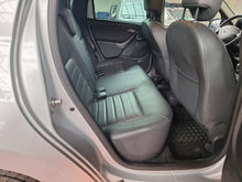 Load image into Gallery viewer, Dacia Duster 1.2 Essence Manuelle 01 / 2015