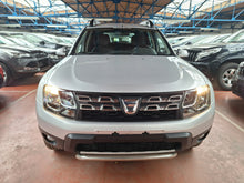 Load image into Gallery viewer, Dacia Duster 1.2 Essence Manuelle 01 / 2015