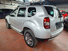 Load image into Gallery viewer, Dacia Duster 1.2 Essence Manuelle 01 / 2015
