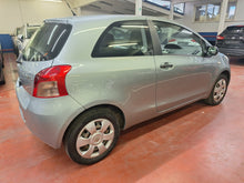 Charger l'image dans la galerie, Toyota Yaris 1.0 Essence Manuelle 07 / 2006