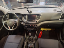 Charger l'image dans la galerie, Hyundai Tucson 1.6 Essence Manuelle 03 / 2017
