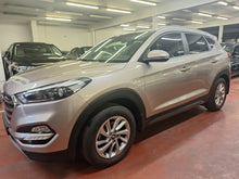 Charger l'image dans la galerie, Hyundai Tucson 1.6 Essence Manuelle 03 / 2017