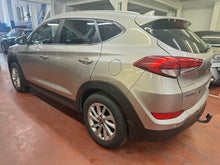Charger l'image dans la galerie, Hyundai Tucson 1.6 Essence Manuelle 03 / 2017