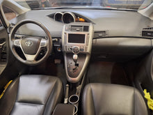 Charger l'image dans la galerie, Toyota Verso 1.8 Essence Automatique 06 / 2011