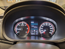 Charger l'image dans la galerie, Mitsubishi L 200 2.3 Diesel Automatique 06 / 2021