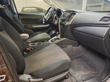 Charger l'image dans la galerie, Mitsubishi L 200 2.3 Diesel Automatique 06 / 2021