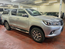 Charger l'image dans la galerie, Toyota Hilux 2.4 Diesel Automatique 11 / 2017