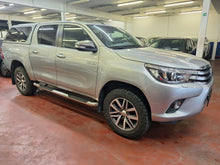Charger l'image dans la galerie, Toyota Hilux 2.4 Diesel Automatique 11 / 2017