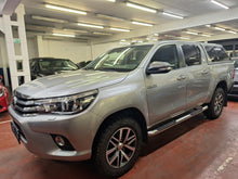 Charger l'image dans la galerie, Toyota Hilux 2.4 Diesel Automatique 11 / 2017