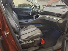 Charger l'image dans la galerie, Peugeot 3008 1.2 Essence Manuelle 02 / 2017