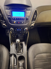 Charger l'image dans la galerie, Hyundai IX35 1.6 Essence Manuelle 01 / 2015