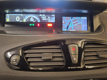 Load image into Gallery viewer, Renault Megane Scenic 1.2 Essence Manuelle 05 / 2013