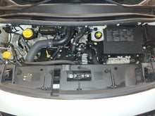 Load image into Gallery viewer, Renault Megane Scenic 1.2 Essence Manuelle 05 / 2013