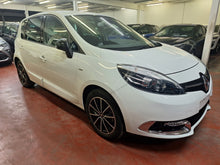 Load image into Gallery viewer, Renault Megane Scenic 1.2 Essence Manuelle 05 / 2013
